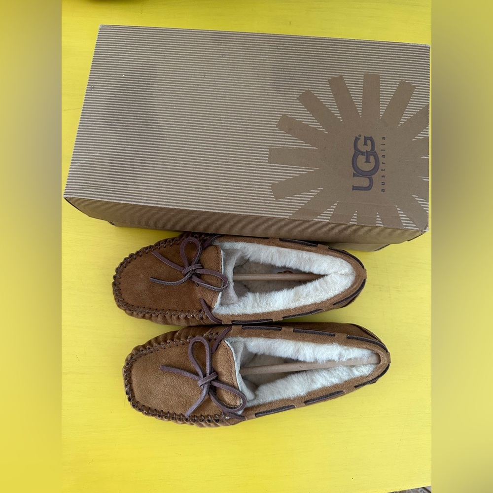 UGG Kid's Dakota Chestnut